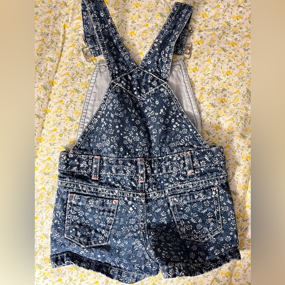 Girls Fun Embroidered Jean Shorts Overall Bundle - Picture 9 of 10